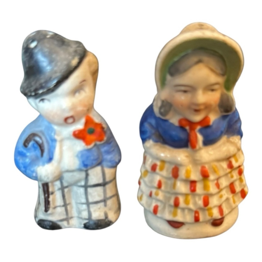 Vintage Man & Woman Salt &‎ Pepper Shakers